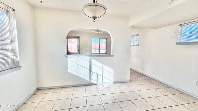 2717 Idalia Avenue B, El Paso, TX 79930