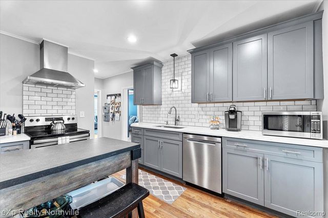 123 N Union Street, Plymouth, MI 48170