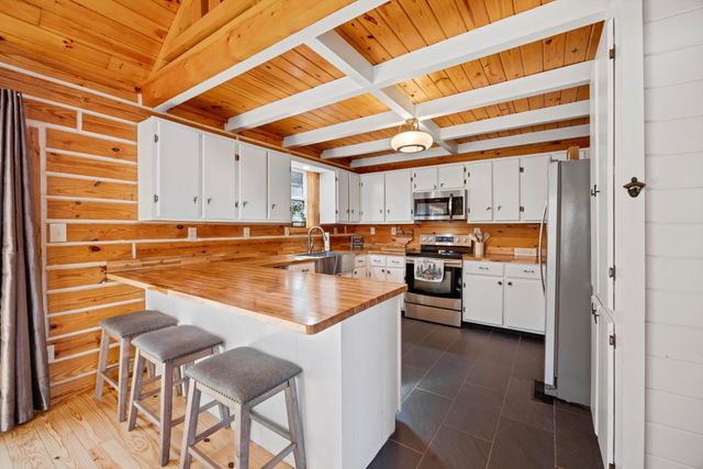 325 Evening Shadow Lane, Whitwell, TN 37397