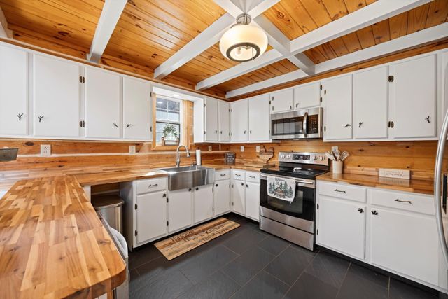 325 Evening Shadow Lane, Whitwell, TN 37397