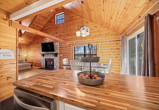 325 Evening Shadow Lane, Whitwell, TN 37397