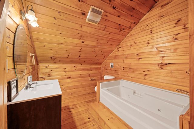 325 Evening Shadow Lane, Whitwell, TN 37397