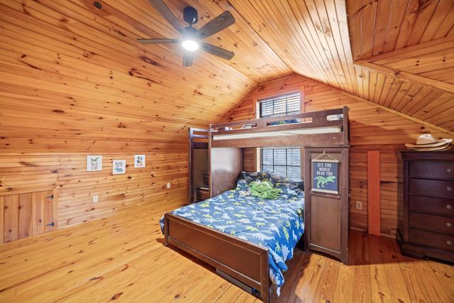 325 Evening Shadow Lane, Whitwell, TN 37397