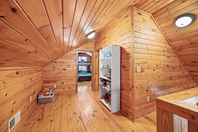 325 Evening Shadow Lane, Whitwell, TN 37397