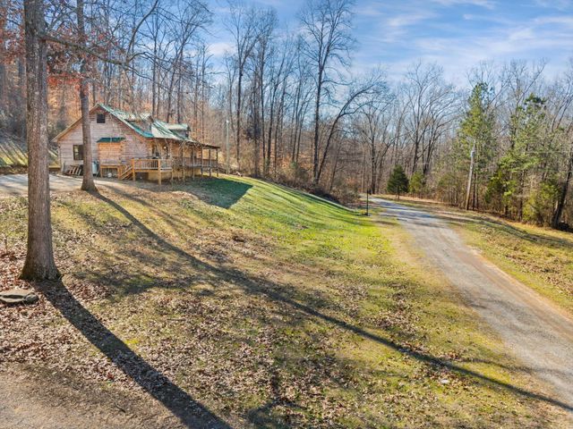 325 Evening Shadow Lane, Whitwell, TN 37397