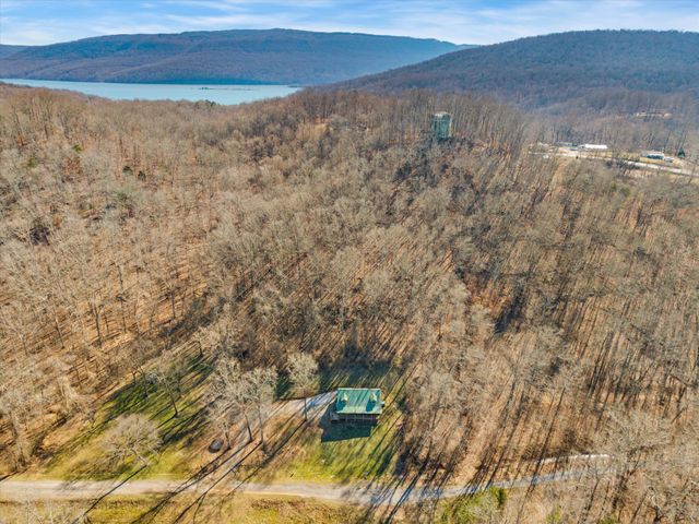 325 Evening Shadow Lane, Whitwell, TN 37397