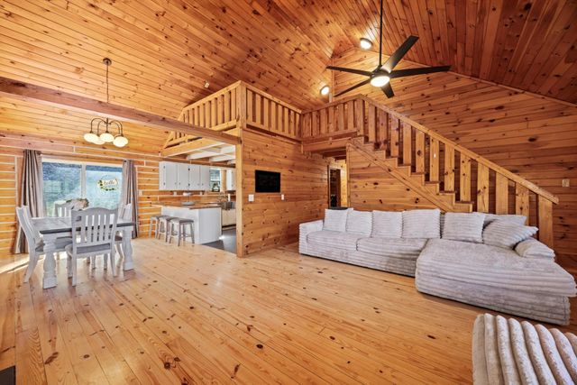 325 Evening Shadow Lane, Whitwell, TN 37397