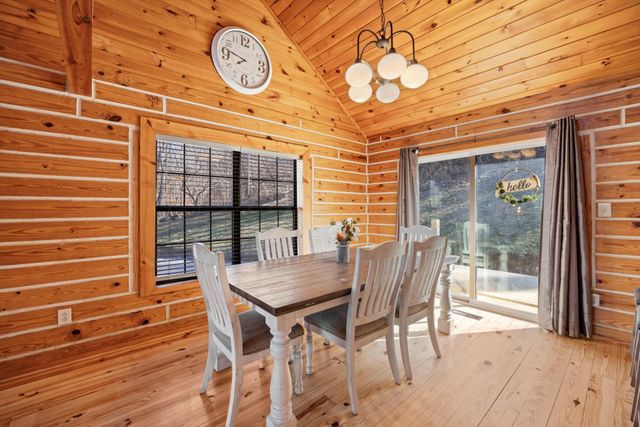 325 Evening Shadow Lane, Whitwell, TN 37397