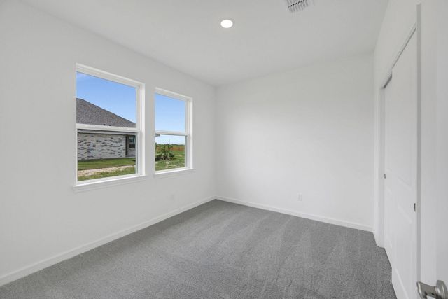 215 Dunovant Drive, Sealy, TX 77474