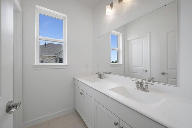 215 Dunovant Drive, Sealy, TX 77474