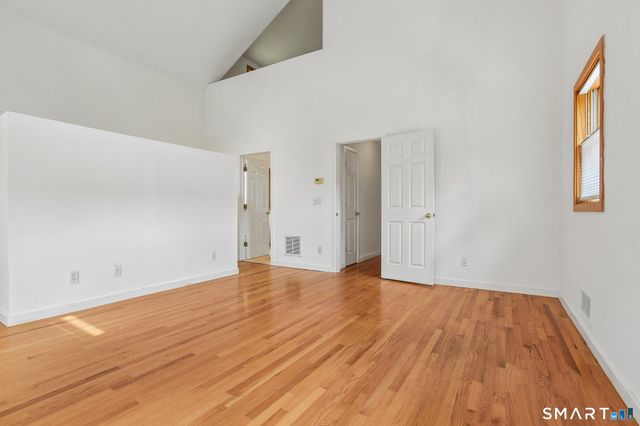 23 Edwards Street 1, New Haven, CT 06511