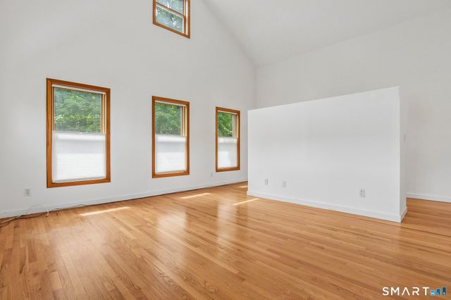 23 Edwards Street 1, New Haven, CT 06511