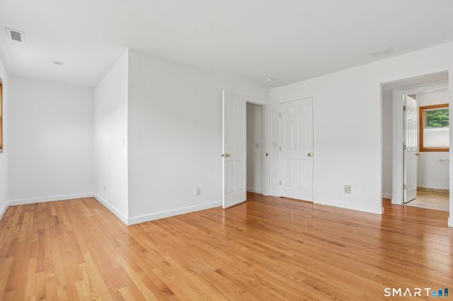 23 Edwards Street 1, New Haven, CT 06511