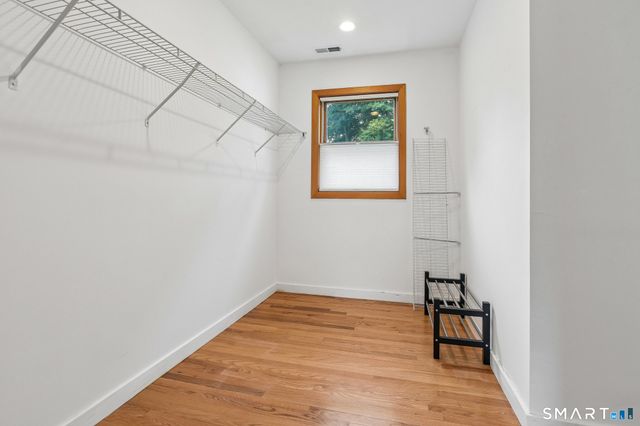 23 Edwards Street 1, New Haven, CT 06511
