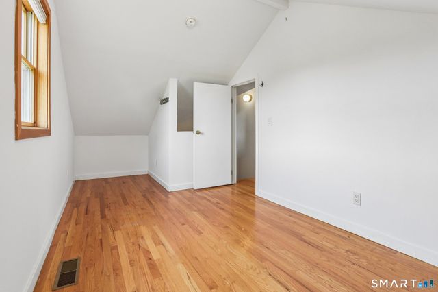 23 Edwards Street 1, New Haven, CT 06511