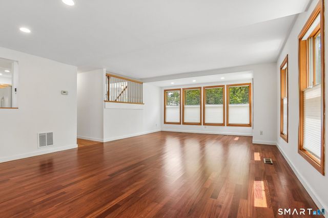 23 Edwards Street 1, New Haven, CT 06511