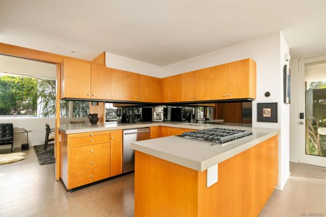 5622 Linda Rosa Ave, La Jolla, CA 92037