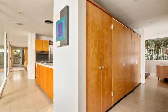 5622 Linda Rosa Ave, La Jolla, CA 92037