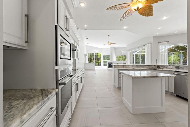 6153 NEW OSPREY POINT, Weeki Wachee, FL 34607