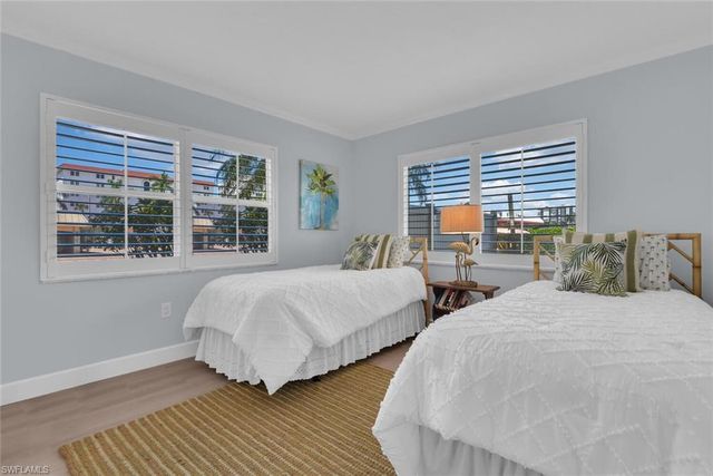 3200 Gulf Shore BLVD N 105, Naples, FL 34103