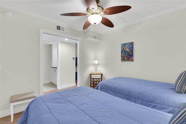 3200 Gulf Shore BLVD N 105, Naples, FL 34103