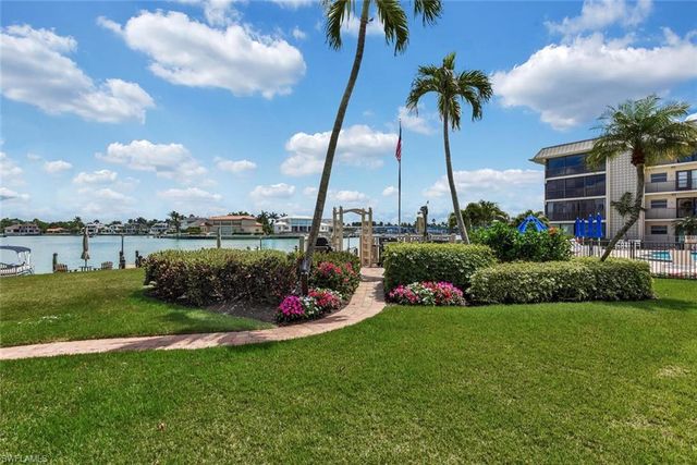 3200 Gulf Shore BLVD N 105, Naples, FL 34103