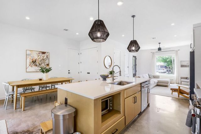 4804 Ribbecke Ave A, Austin, TX 78721