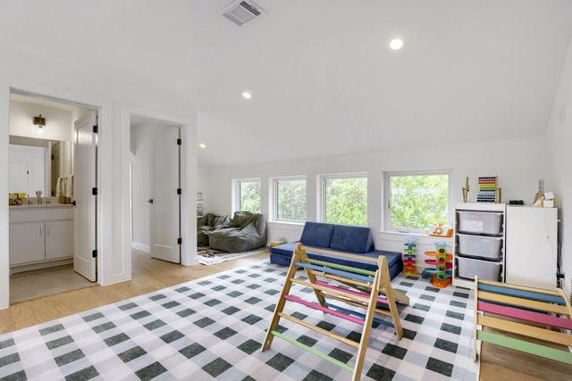 4804 Ribbecke Ave A, Austin, TX 78721