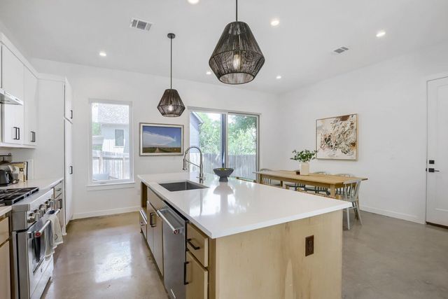 4804 Ribbecke Ave A, Austin, TX 78721