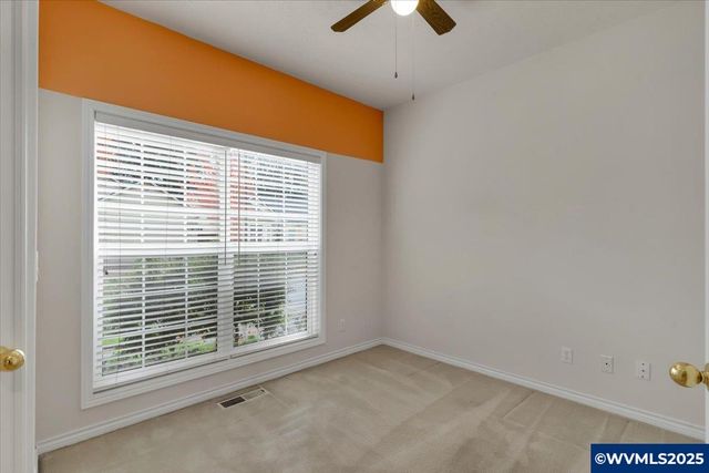 507 Lakefair Pl, Keizer, OR 97303