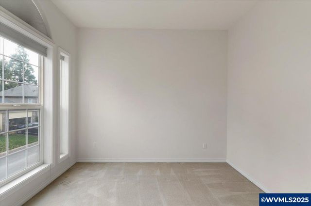 507 Lakefair Pl, Keizer, OR 97303