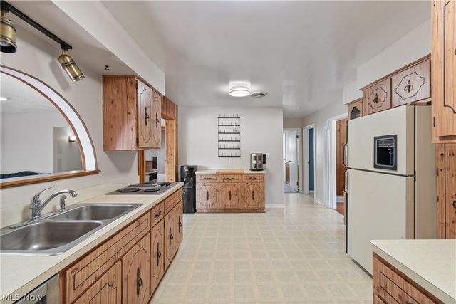 10508 York Road, North Royalton, OH 44133