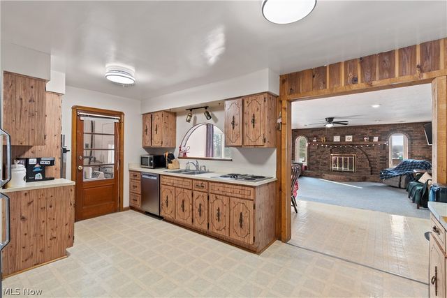 10508 York Road, North Royalton, OH 44133