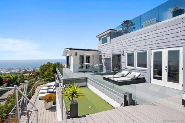 7324 Remley Pl, La Jolla, CA 92037