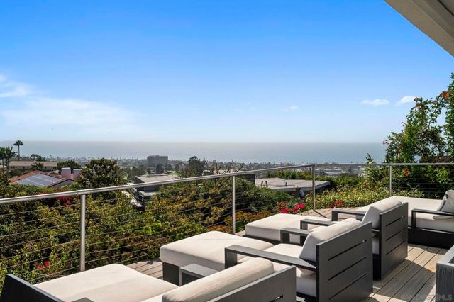 7324 Remley Pl, La Jolla, CA 92037