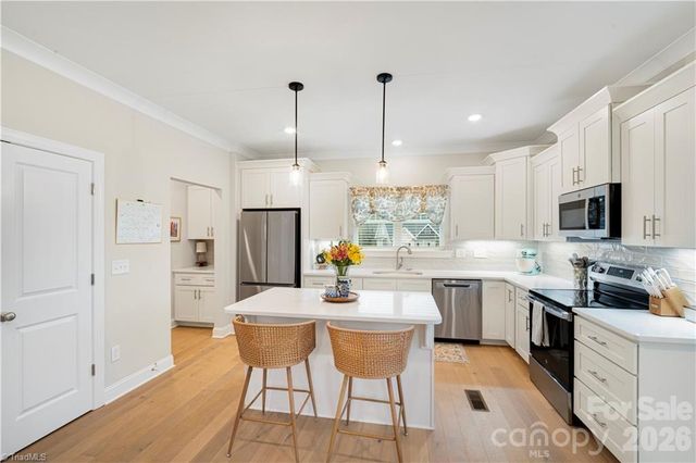 360 Wynnfall Drive, Lexington, NC 27295