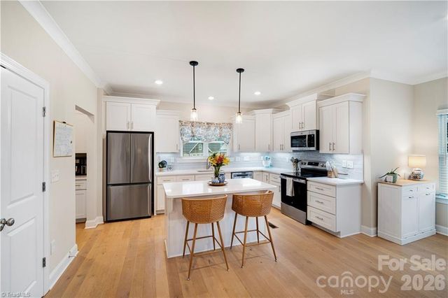 360 Wynnfall Drive, Lexington, NC 27295
