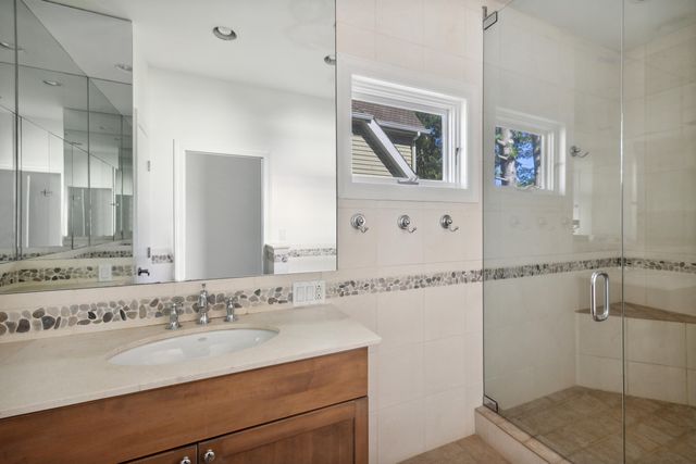 3987 Lake Shore Drive, Michiana Vllg, MI 49117