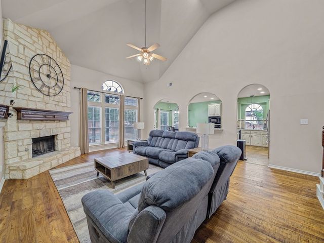 4100 Briarcreek Drive, Fort Worth, TX 76244