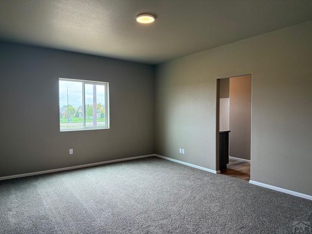 5217 Gannet Lane, Pueblo, CO 81008