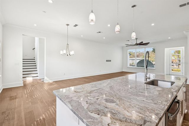 2924 HUNTINGTON STREET, Orlando, FL 32803