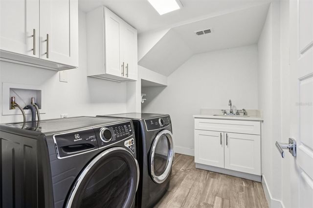 2924 HUNTINGTON STREET, Orlando, FL 32803