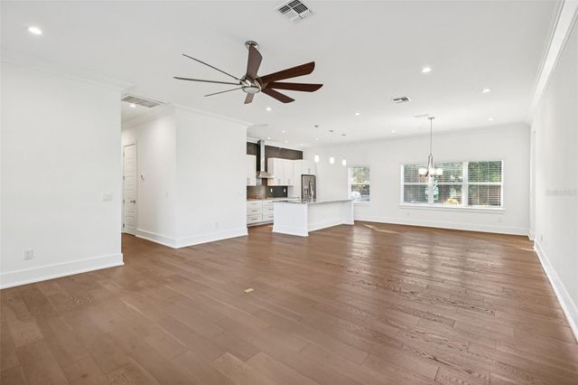 2924 HUNTINGTON STREET, Orlando, FL 32803