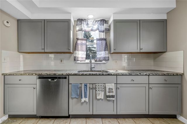 19672 Mountville Drive, Maple Heights, OH 44137