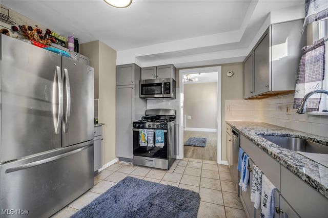 19672 Mountville Drive, Maple Heights, OH 44137