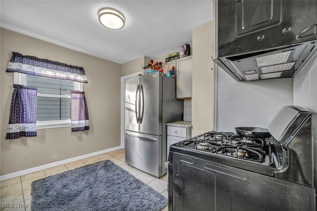 19672 Mountville Drive, Maple Heights, OH 44137