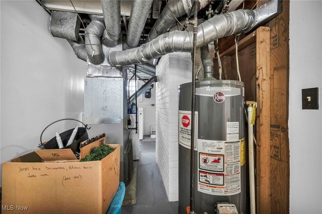 19672 Mountville Drive, Maple Heights, OH 44137