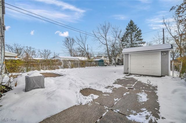 19672 Mountville Drive, Maple Heights, OH 44137