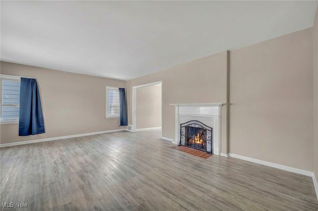 19672 Mountville Drive, Maple Heights, OH 44137