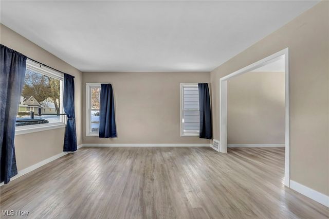 19672 Mountville Drive, Maple Heights, OH 44137